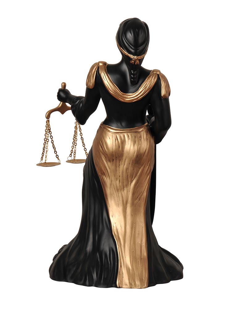 Modern Adalet Heykeli (Themis) – Mat Siyah & Antik Altın